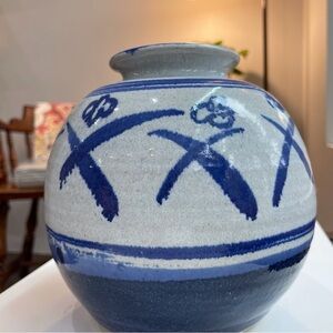 Mary Donner signed 7” Vase ~ Studio Pottery